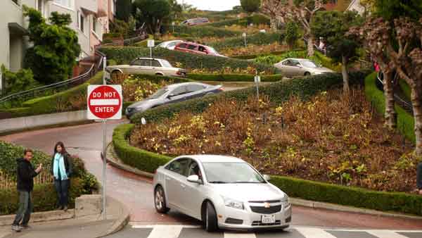 Lombard St. San Francisco