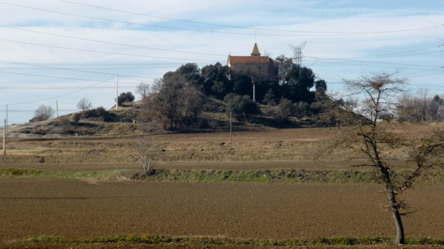 Turó amb l'ermita de Sant Jordi de Puigseslloses