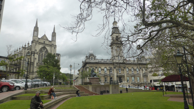 Dunedin. Els Comuns i catedral