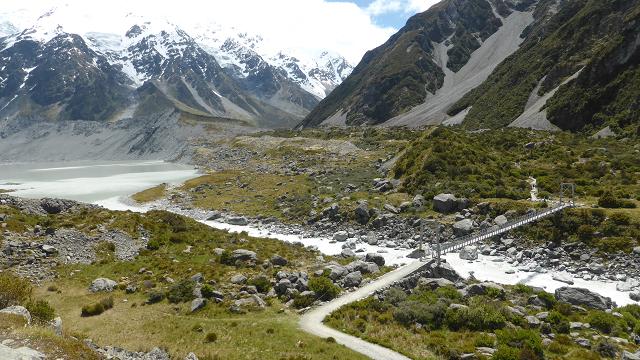 hooker-valley-track-aoraki-cook-nz